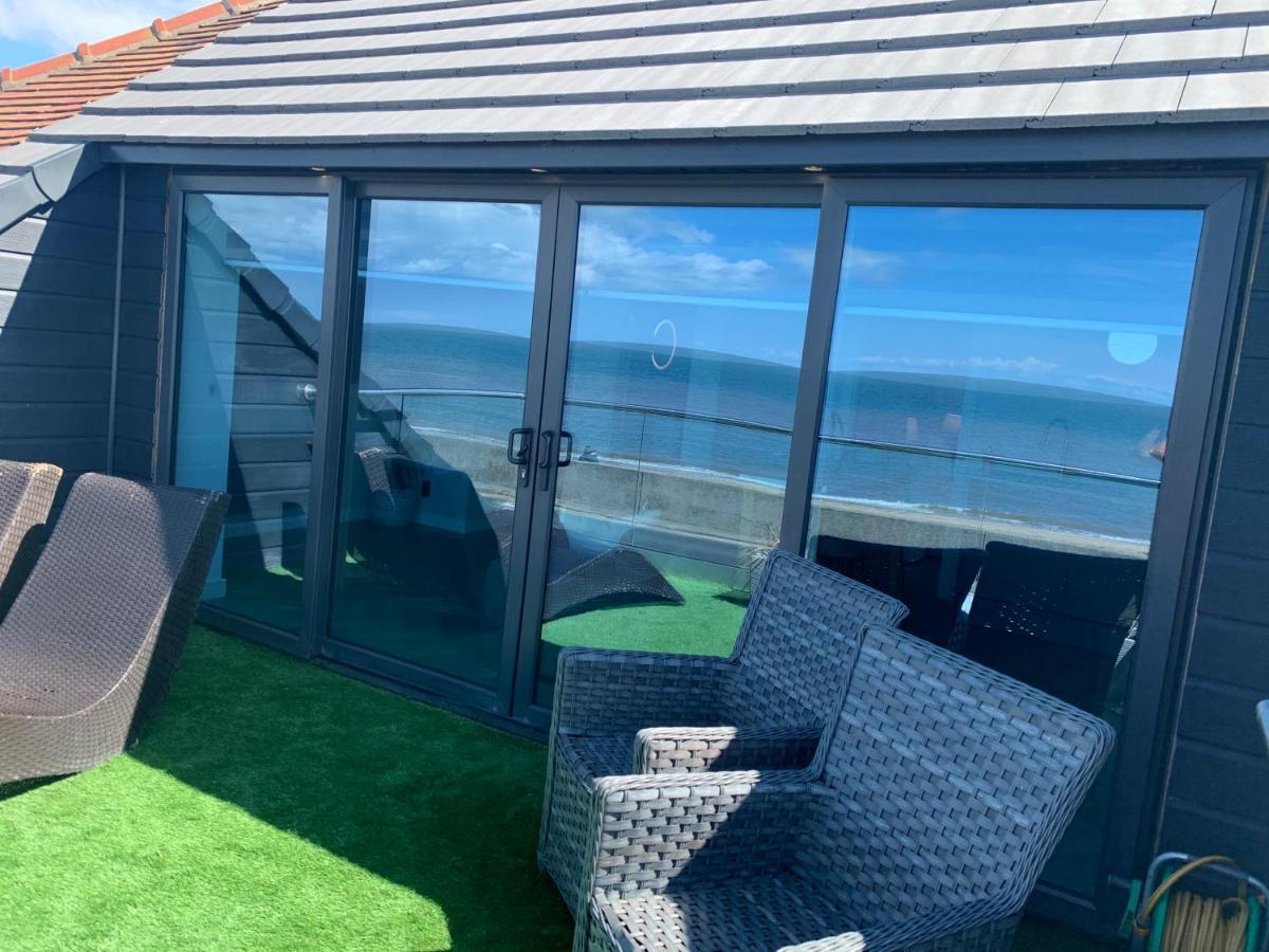 Beach View Apartment With Balcony And Sea View - Pet Friendly Cleveleys Exteriör bild