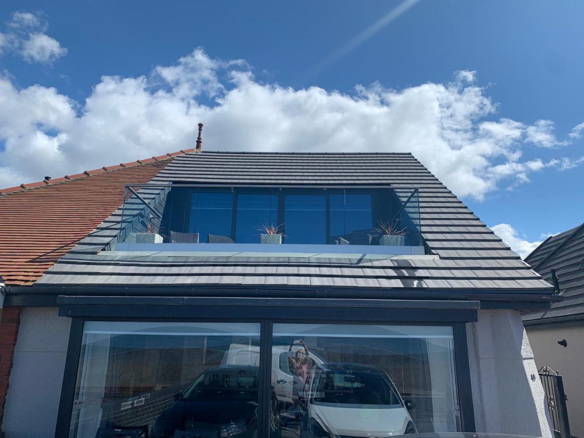Beach View Apartment With Balcony And Sea View - Pet Friendly Cleveleys Exteriör bild