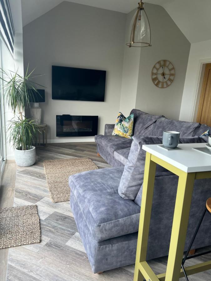 Beach View Apartment With Balcony And Sea View - Pet Friendly Cleveleys Exteriör bild