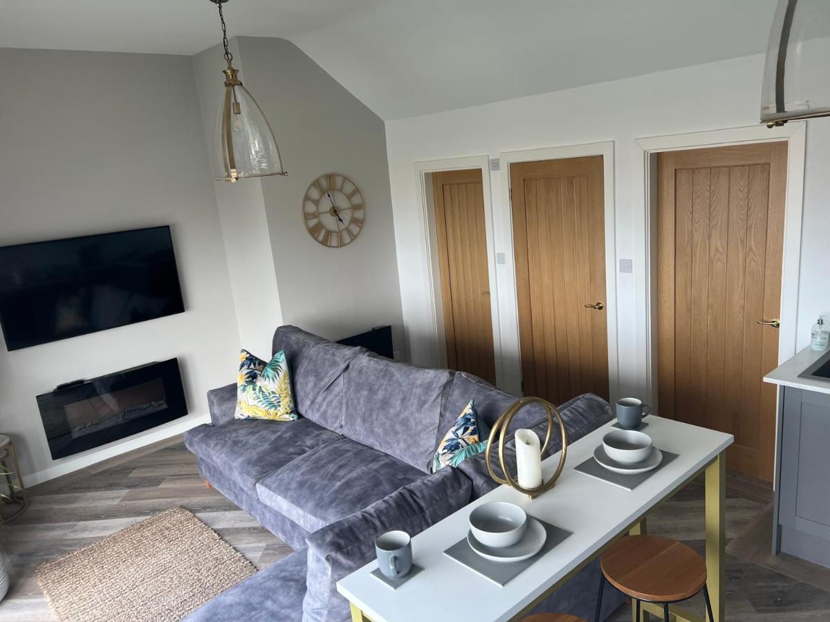 Beach View Apartment With Balcony And Sea View - Pet Friendly Cleveleys Exteriör bild